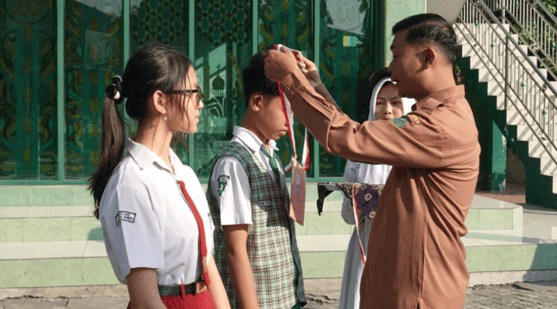 MPLS SMP Negeri 3 Krian Tahun Ajaran 2026/2027 Berlangsung Lancar, Edukatif, dan Penuh Semangat MPLS SMP Negeri 3 Krian Tahun Ajaran 2026/2027 Berlangsung Lancar, Edukatif, dan Penuh Semangat